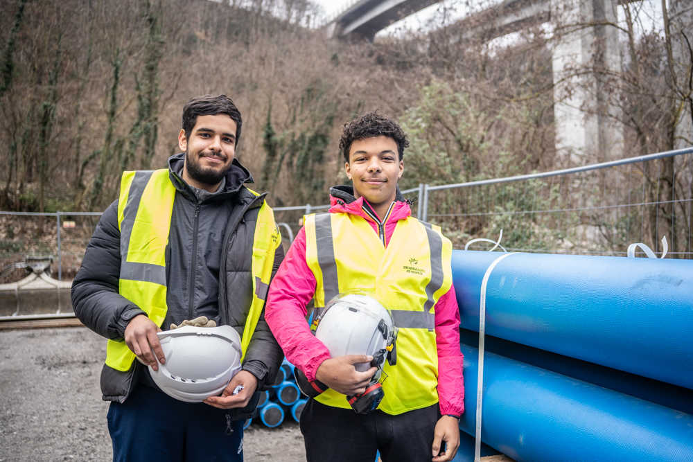 Othman et Sofiane, apprentis à l'IMT.